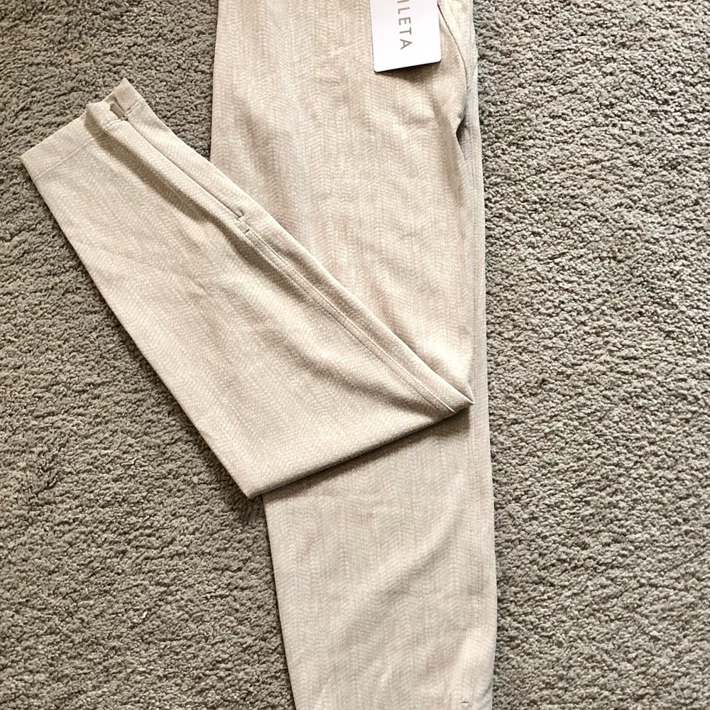 Athleta Women’s Delancey Skyline Textured Tight NWT